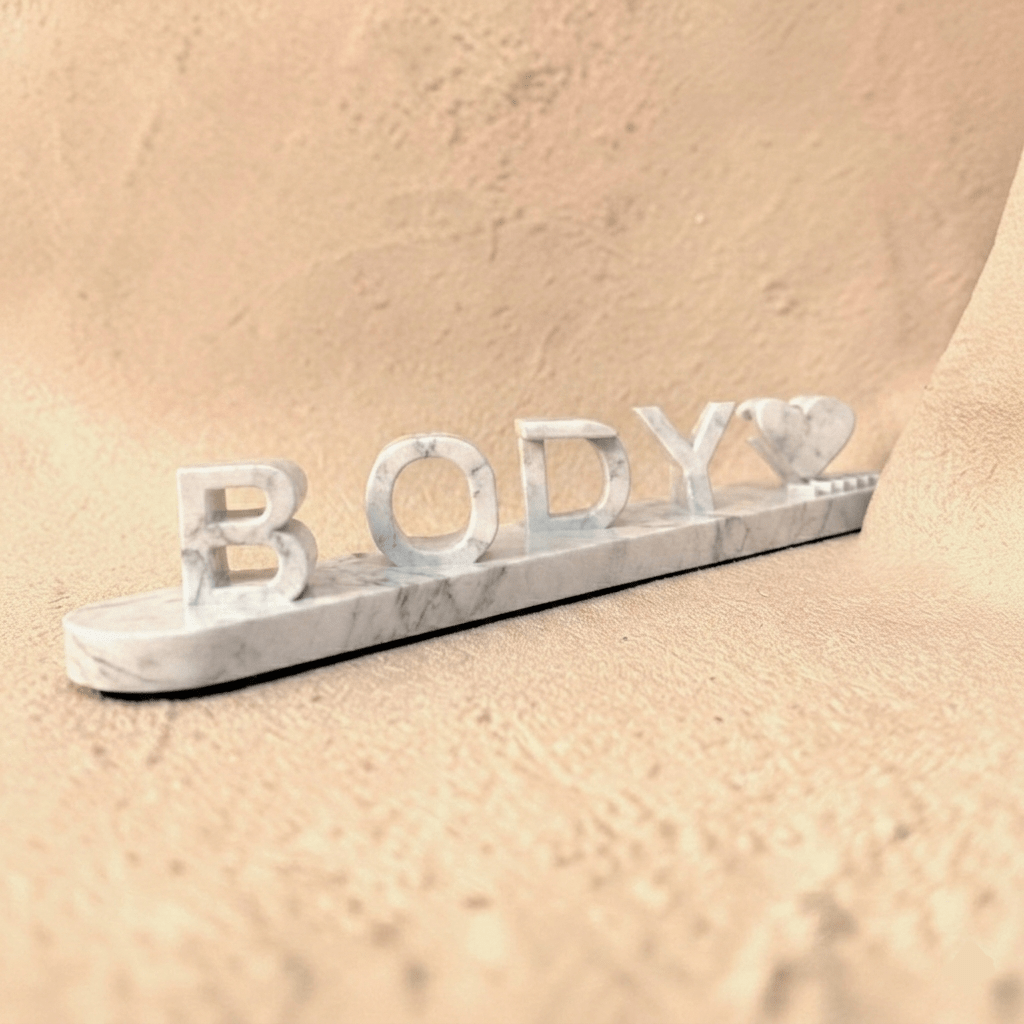 Personalized 3D printed name sign featuring the custom name Body with a heart accent, crafted in premium white marble PLA. Freestanding custom desk name plate and personalized gift for couples, bedrooms, offices, and home décor.